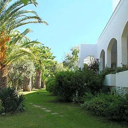 Mantenia Hotel